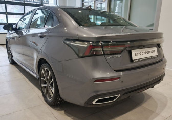 Подержанный автомобиль Omoda S5 2023 года (8 фото)