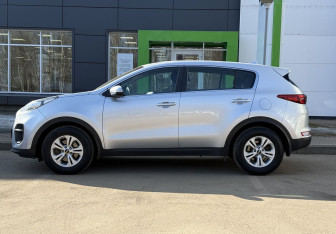 Подержанный автомобиль Kia Sportage 2018 года (8 фото)