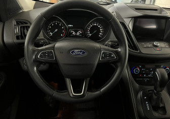 Подержанный автомобиль Ford Kuga 2018 года (8 фото)