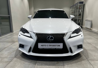 Подержанный автомобиль Lexus IS Sedan 2014 года (2 фото)