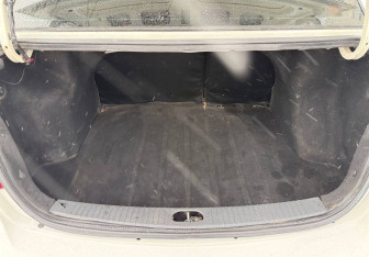 Подержанный автомобиль Kia Rio Sedan 2009 года (16 фото)