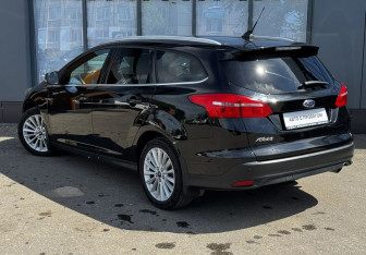 Подержанный автомобиль Ford Focus Wagon 2018 года (6 фото)