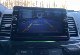 Подержанный автомобиль Mitsubishi Lancer Sedan 2011 года (13 фото)