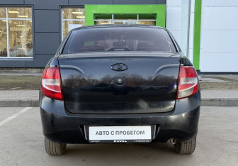 Подержанный автомобиль LADA (ВАЗ) Granta Sedan 2012 года (6 фото)