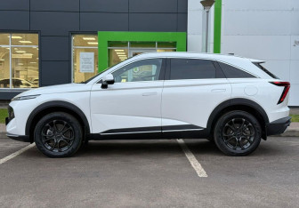 Подержанный автомобиль Haval F7 2024 года (8 фото)