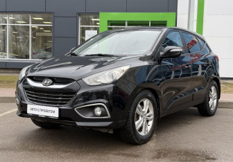 Подержанный автомобиль Hyundai ix35 2012 года (1 фото)