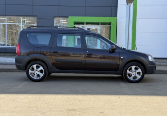 Подержанный автомобиль LADA (ВАЗ) Largus Wagon 2016 года (4 фото)