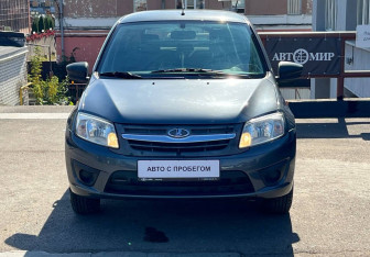 Подержанный автомобиль LADA (ВАЗ) Granta Liftback 2015 года (2 фото)