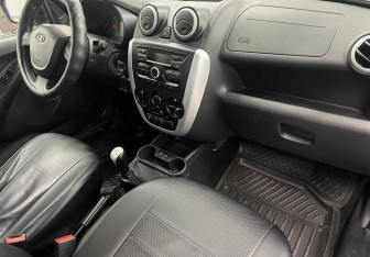 Подержанный автомобиль LADA (ВАЗ) Granta Sedan 2018 года (11 фото)