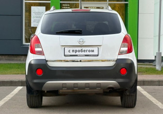 Подержанный автомобиль Opel Antara 2013 года (5 фото)