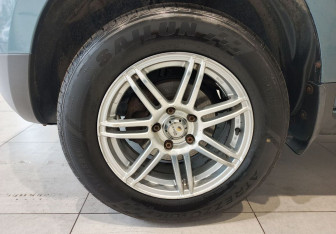 Подержанный автомобиль Renault Duster 2013 года (13 фото)