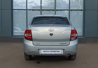 Подержанный автомобиль LADA (ВАЗ) Granta Sedan 2014 года (5 фото)