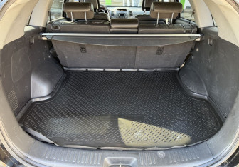 Подержанный автомобиль Kia Sorento 2009 года (16 фото)