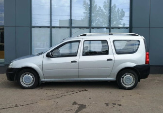 Подержанный автомобиль LADA (ВАЗ) Largus Wagon 2014 года (4 фото)