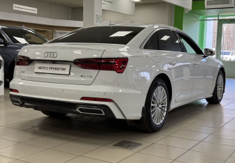 Подержанный автомобиль Audi A6 Sedan 2019 года (5 фото)