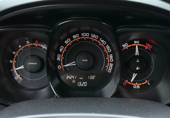 Подержанный автомобиль LADA (ВАЗ) Vesta Wagon 2018 года (13 фото)