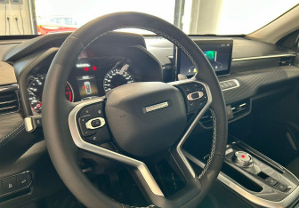 Новый Haval Jolion 2025 (10 фото)