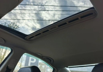 Подержанный автомобиль Volkswagen Passat Sedan 2002 года (14 фото)