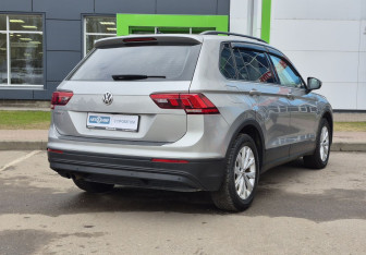 Подержанный автомобиль Volkswagen Tiguan 2020 года (5 фото)