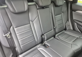 Подержанный автомобиль Haval F7 2023 года (14 фото)