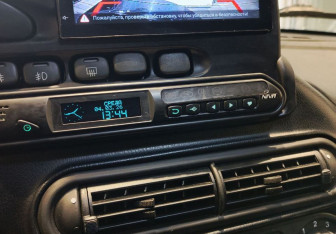 Подержанный автомобиль Chevrolet Niva 2014 года (12 фото)