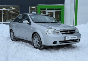 Подержанный автомобиль Chevrolet Lacetti Sedan 2008 года (3 фото)