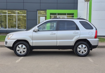Подержанный автомобиль Kia Sportage 2010 года (4 фото)