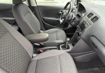 Подержанный автомобиль Volkswagen Polo Sedan 2018 года (10 фото)