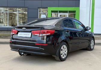Подержанный автомобиль Kia Rio Sedan 2015 года (5 фото)