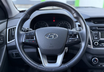 Подержанный автомобиль Hyundai Creta 2017 года (12 фото)
