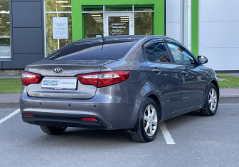 Подержанный автомобиль Kia Rio Sedan 2012 года (5 фото)