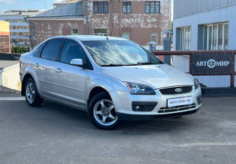 Подержанный автомобиль Ford Focus Sedan 2007 года (3 фото)