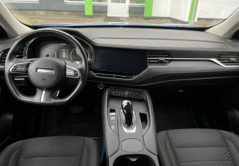 Подержанный автомобиль Haval F7 2021 года (8 фото)