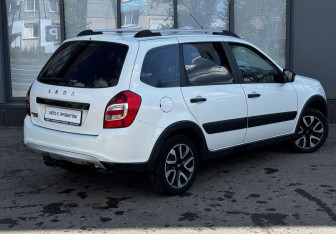 Подержанный автомобиль LADA (ВАЗ) Granta Wagon 2023 года (4 фото)