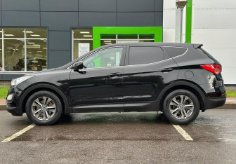 Подержанный автомобиль Hyundai Santa Fe 2012 года (8 фото)