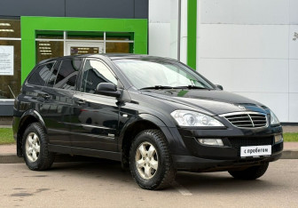 Подержанный автомобиль SsangYong Kyron 2012 года (3 фото)