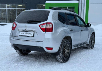 Подержанный автомобиль Nissan Terrano 2021 года (4 фото)