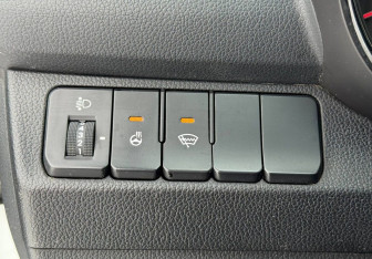 Подержанный автомобиль Kia Rio Sedan 2015 года (16 фото)