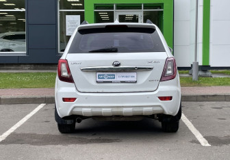 Подержанный автомобиль Lifan X60 2013 года (6 фото)