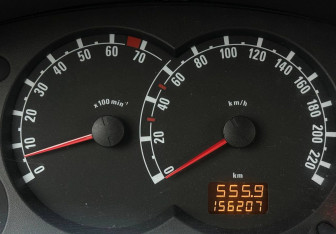 Подержанный автомобиль Opel Meriva 2008 года (12 фото)