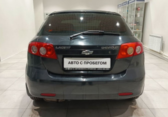 Подержанный автомобиль Chevrolet Lacetti Hatchback 2012 года (7 фото)