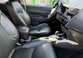 Подержанный автомобиль Peugeot 4008 2012 года (10 фото)