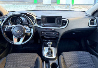 Подержанный автомобиль Kia Ceed Wagon 2020 года (10 фото)