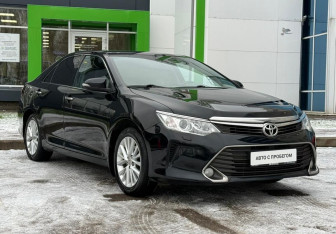 Подержанный автомобиль Toyota Camry Sedan 2014 года (3 фото)