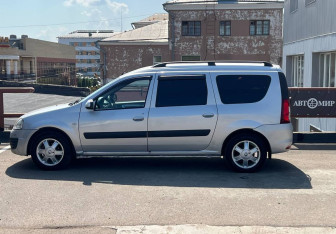 Подержанный автомобиль LADA (ВАЗ) Largus Wagon 2013 года (8 фото)