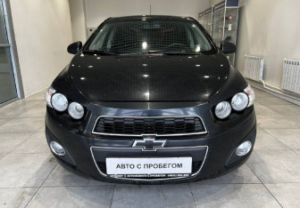 Подержанный автомобиль Chevrolet Aveo Sedan 2012 года (2 фото)