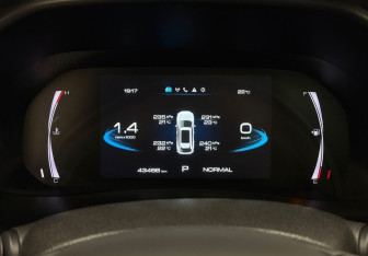 Подержанный автомобиль Haval F7 2023 года (12 фото)