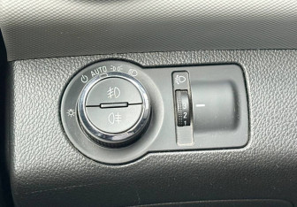 Подержанный автомобиль Chevrolet Aveo Sedan 2013 года (14 фото)