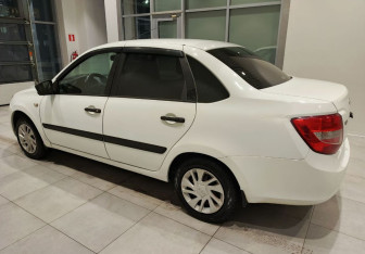 Подержанный автомобиль LADA (ВАЗ) Granta Sedan 2017 года (6 фото)