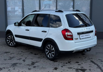 Подержанный автомобиль LADA (ВАЗ) Granta Wagon 2023 года (5 фото)